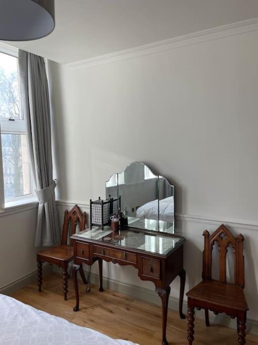 Garden View Flat On Georgian Square In Fitzrovia Appartement *